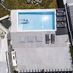 Agapi, 2 Min Walk To The & Heated Pool, By Red Windmill Villa