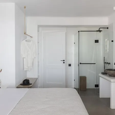 Agapi, 2 Min Walk To The & Heated Pool, By Red Windmill Villa Kalafatis
