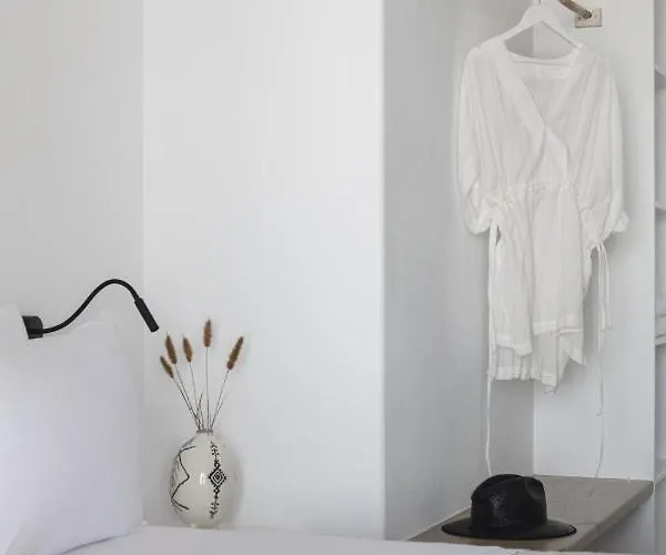 Agapi, 2 Min Walk To The & Heated Pool, By Red Windmill Kalafatis