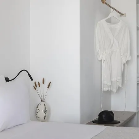 Agapi, 2 Min Walk To The & Heated Pool, By Red Windmill Kalafati